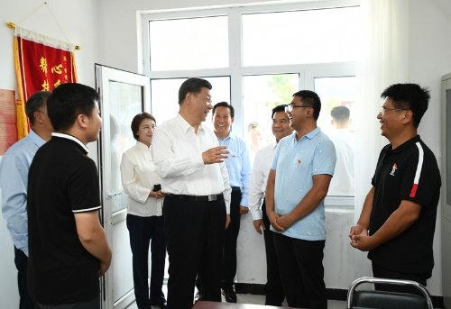 中央军委主席习近平近日在内蒙古考察并